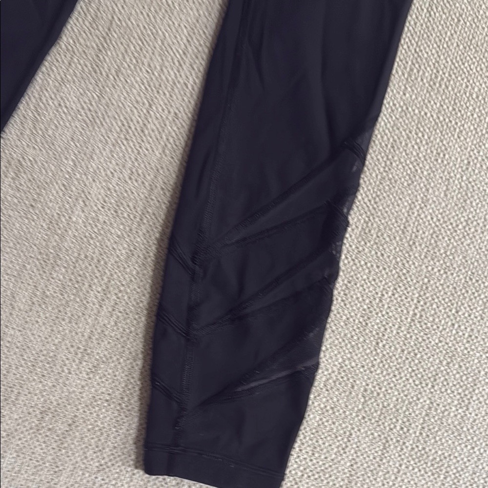 Black Women's Lululemon Leggings - Picture 2 of 4